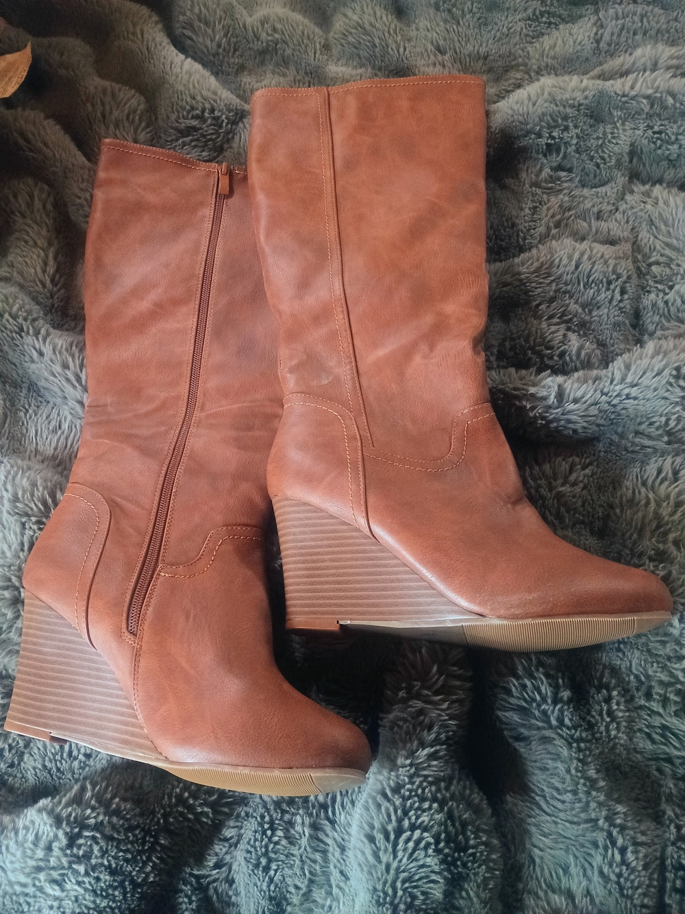 Women’s Tan Wedge Boots